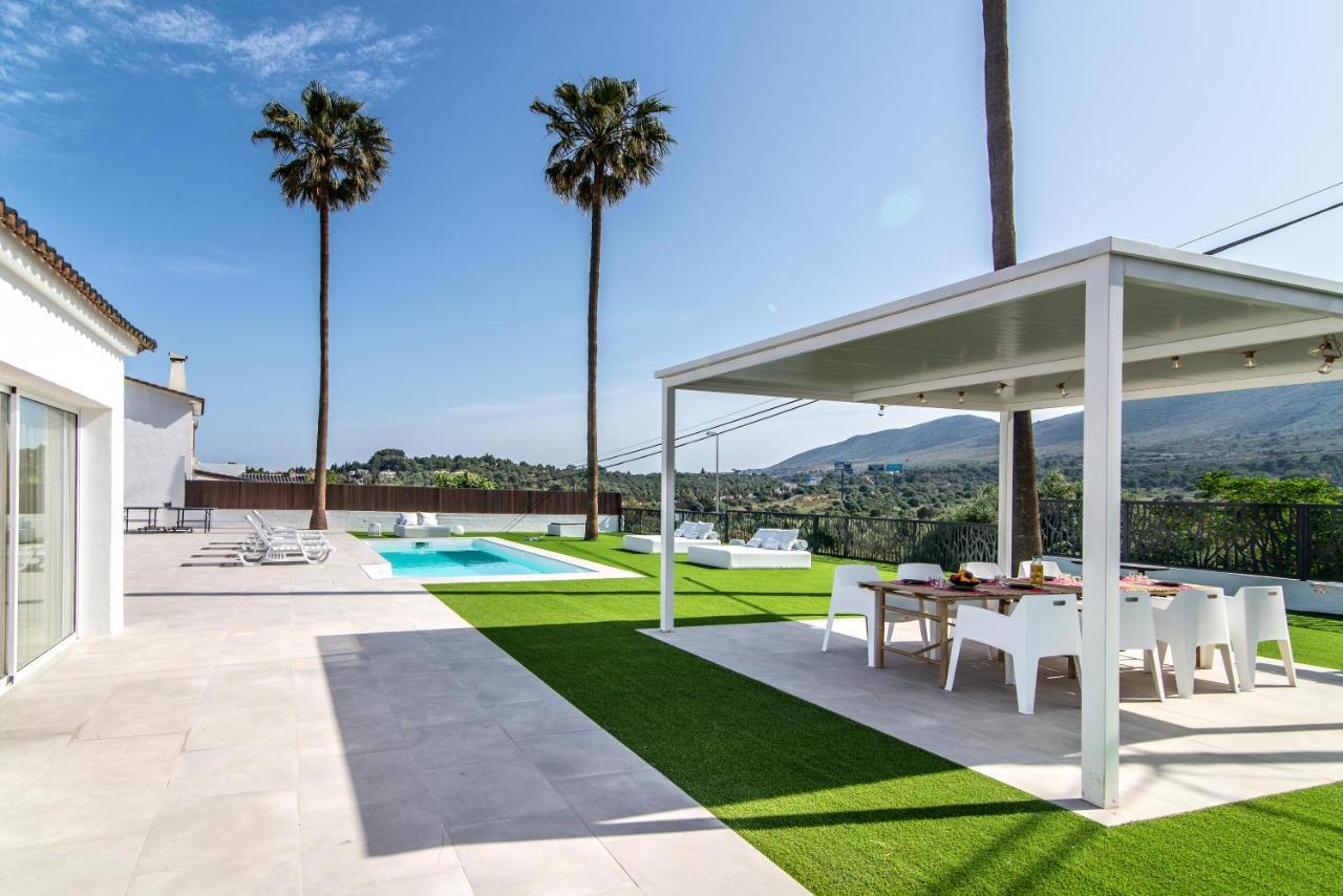 Palm Tree Villa - 5Bdr Paradise Pool / Chill Out Beds Torremolinos Esterno foto
