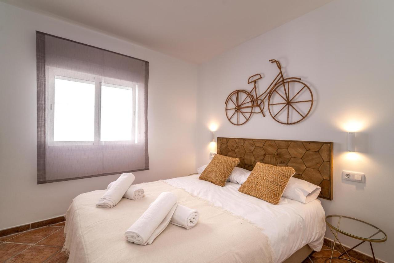 Palm Tree Villa - 5Bdr Paradise Pool / Chill Out Beds Torremolinos Esterno foto